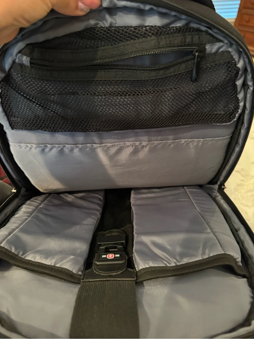 🎒 SwissGear Tech Travel & Laptop Backpack – Red & Black: Two Available